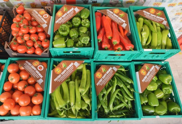 ŞOK Marketler’de pestisit analiz kapsamı genişliyor: Domatesten sonra biberler de analiz ediliyor